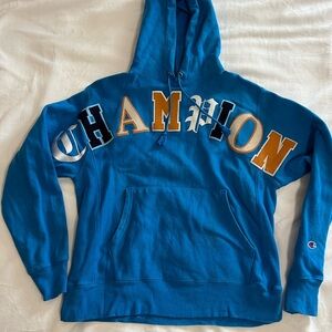 Champion Reverse Weave Hoodie Old English Lettering Collection MEDIUM